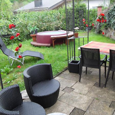 Bed&Breakfast In Flueh Hofstetten-Fluh Room photo