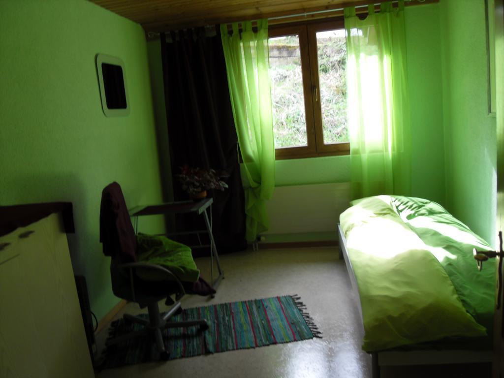 Bed&Breakfast In Flueh Hofstetten-Fluh Exterior photo